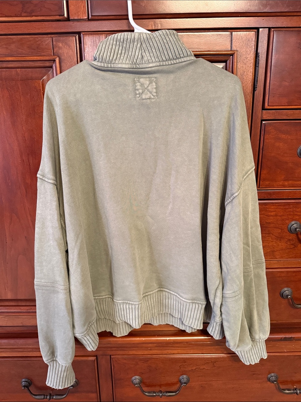 Aerie Women’s Zip-Up Sweatshirt in Olive Green, XL - Picture 4 of 5